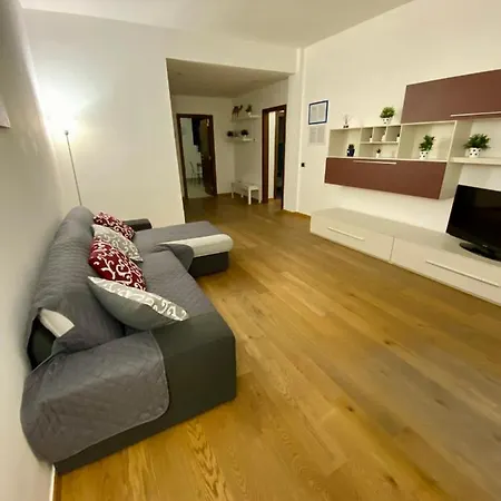 Апартаменти Homeclass *